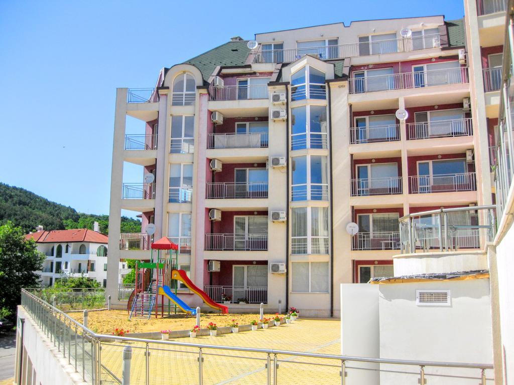 Каварна Хилс Апартаменти - Kavarna Hills Apartments Екстер'єр фото